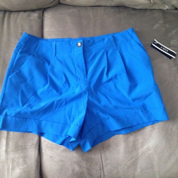 Nwt Amy byer blue shorts size 9 - Picture 2 of 10